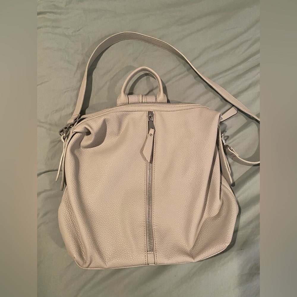 Vici Kenzie Backpack in Grey